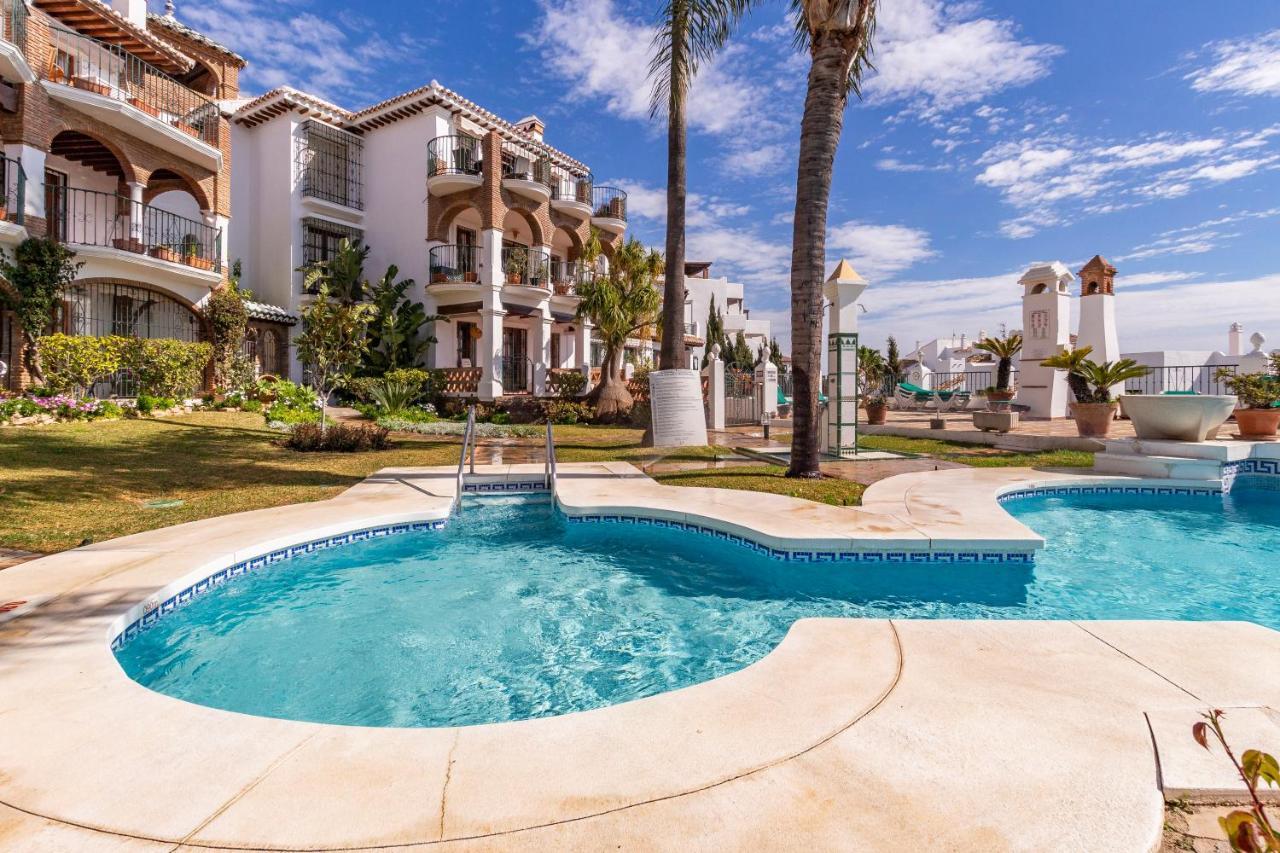 Sanders Golf - Lovely Two-Bedroom Apartment With Shared Pool ミハス エクステリア 写真