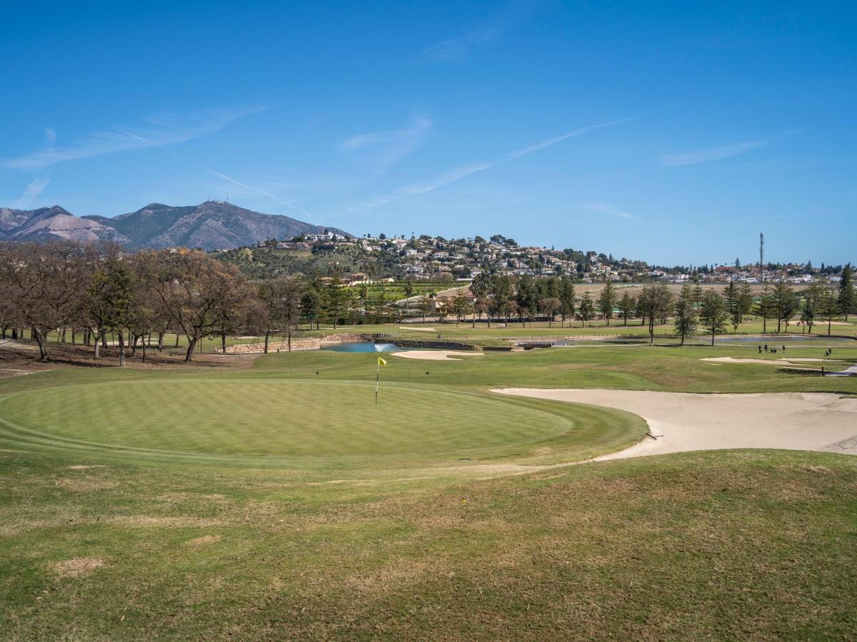 Sanders Golf - Lovely Two-Bedroom Apartment With Shared Pool ミハス エクステリア 写真