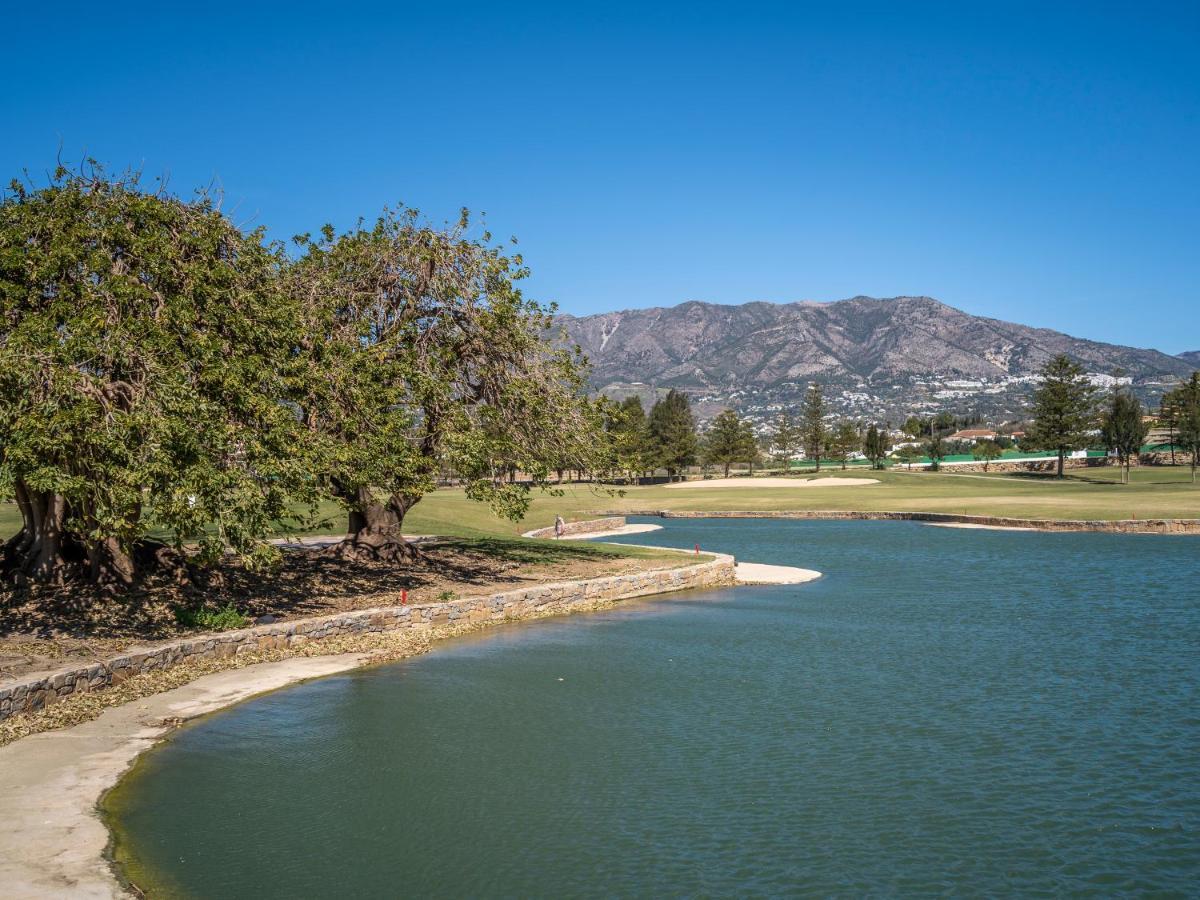 Sanders Golf - Lovely Two-Bedroom Apartment With Shared Pool ミハス エクステリア 写真